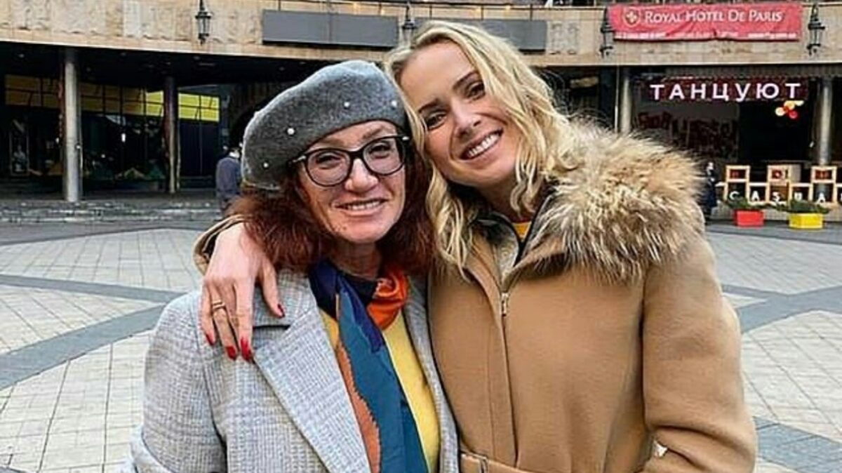 Who are Elina Svitolina's parents, Mikhaylo Svitolin and Olena Svitolina? 6 Elina Svitolina's mother