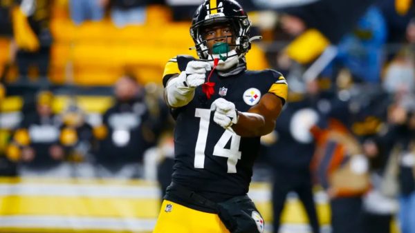 George Pickens recording 0 yards against Bengals has Steelers fans worried about their playoff chances - "Absolutely quit on this team"