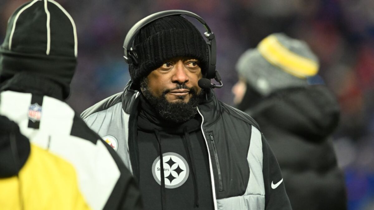 Julian Edelman lashes out at Steelers' Mike Tomlin for using the same age-old defensive plan 3 Julian Edelman lashes out at Steelers' Mike Tomlin for using the same age-old defensive plan