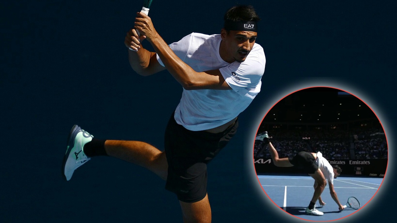(Video) Lorenzo Sonego hits an outrageous diving spinning backhand volley to send Australian Open crowd into frenzy
