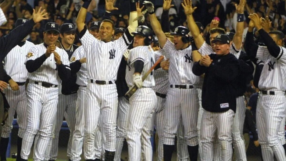 Can the Los Angeles Dodgers go back-to-back in 2025? 6 New York Yankees
