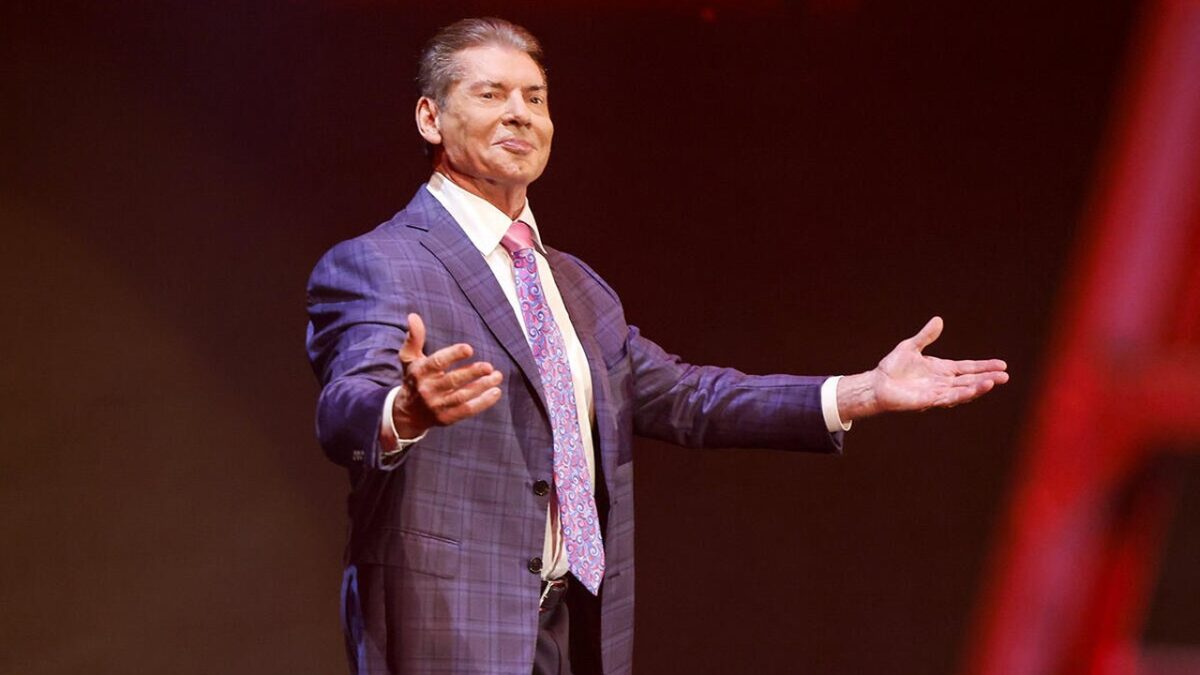 "thought that was Johnny Depp"- Wrestling fans react to Vince McMahon's rare public appearance at Heat vs. Knicks game in MSG 4 Vince McMahon