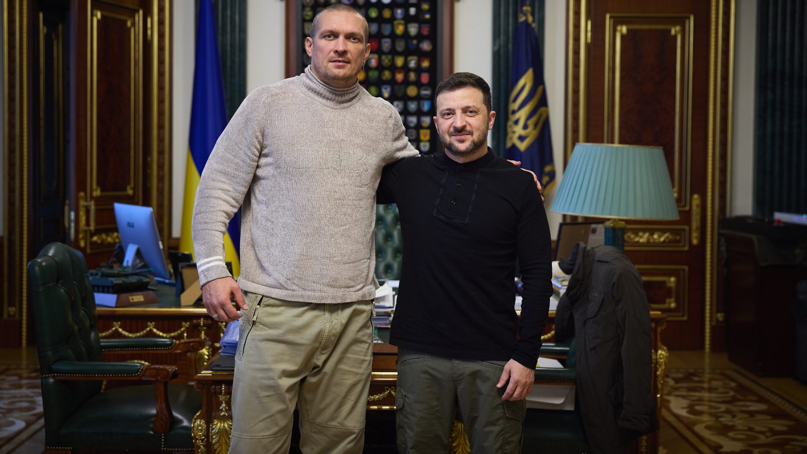 “Best boxer and best actor” – Ukraine President Volodymyr Zelenskyy’s link up with Oleksandr Usyk attracts mixed reactions from fans