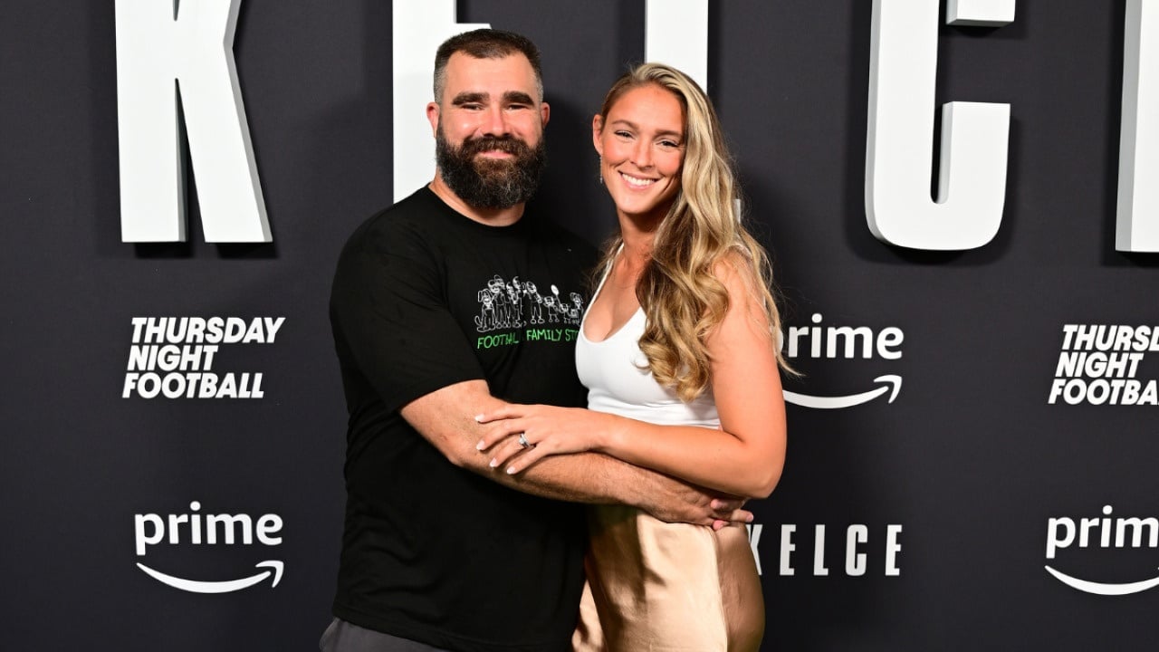 Jason Kelce’s wife gets candid about her Tinder experience from college