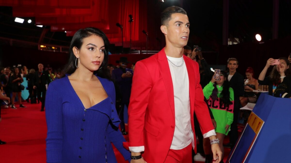 Cristiano Ronaldo’s Sister Katia Aveiro Shares Cryptic Message After Portugal’s World Cup Opener 1 Cristiano Ronaldo, Georgina Rodriguez
