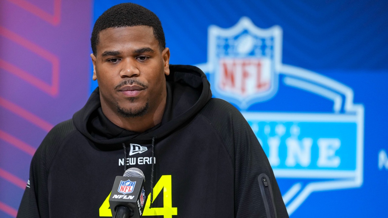 Abdul Carter’s latest stress fracture reveal at NFL combine has fans losing it: “His path to being an Eagle has begun”