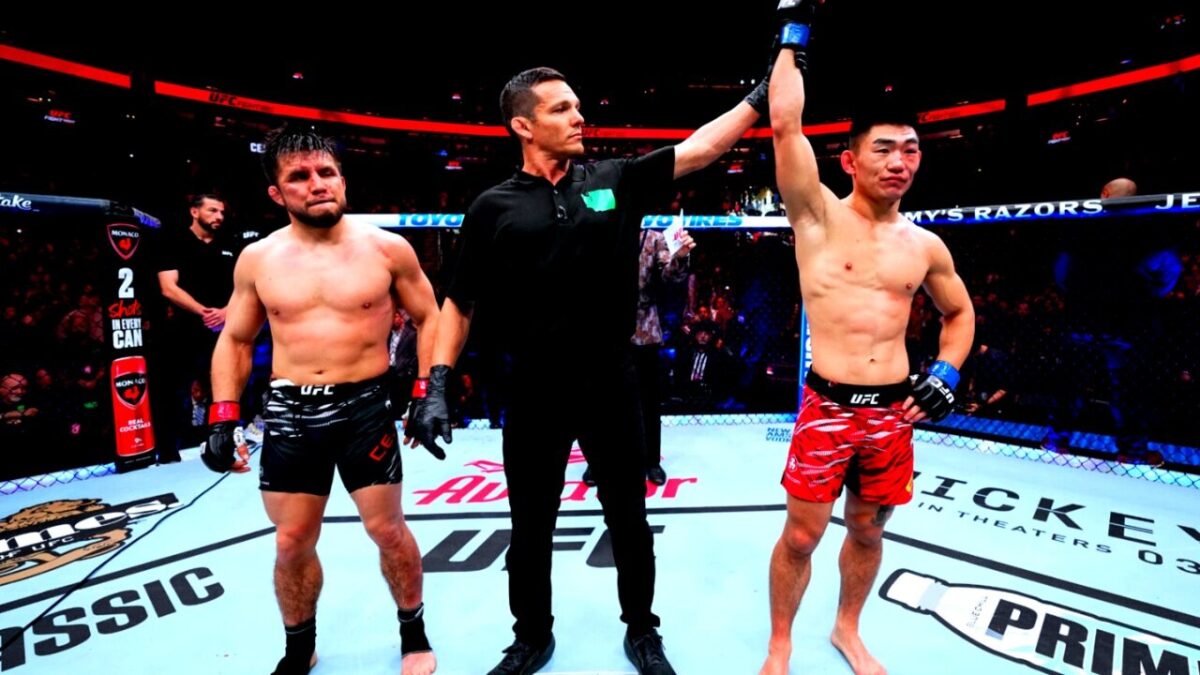 Henry Cejudo confronts UFC Seattle referee over eye poke, who admits to big mistake 3 Henry Cejudo gets admission things could have been different at UFC Seattle headliner