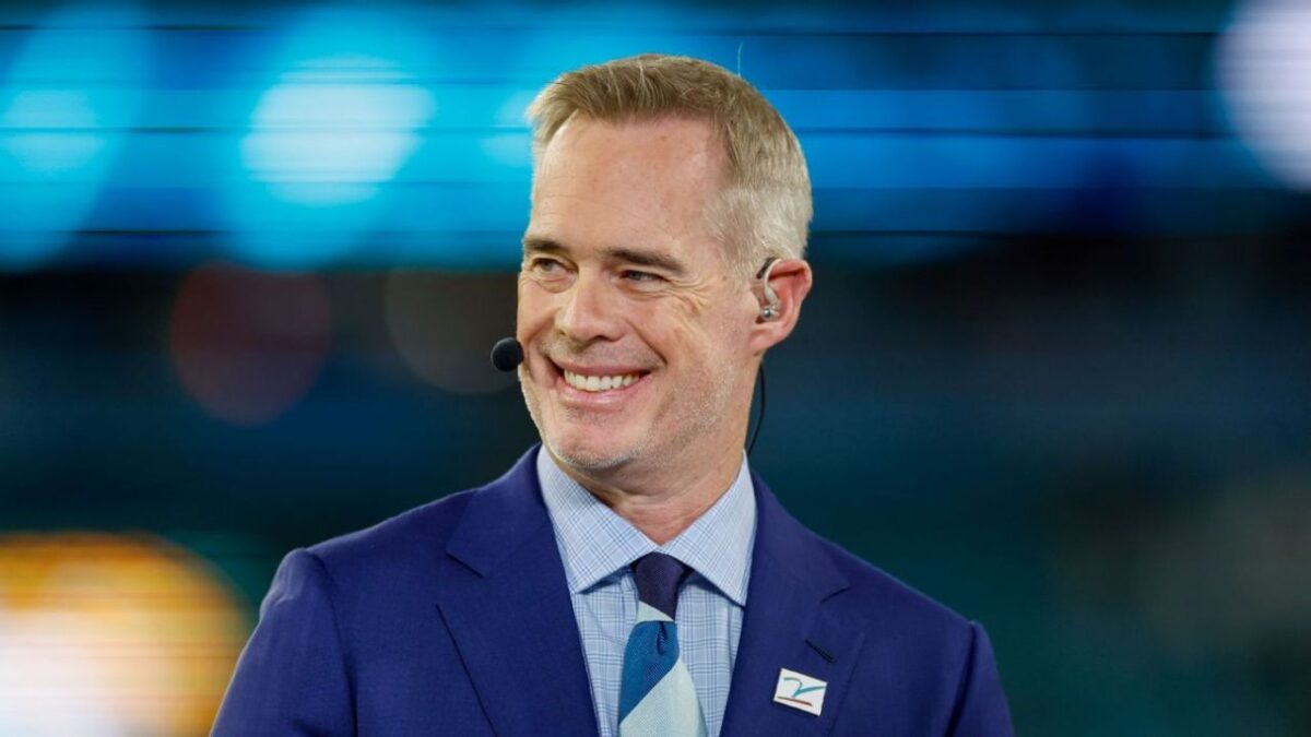 Veteran announcer Joe Buck lining up for brief return to MLB broadcasting booth for Opening Day 3 Joe Buck