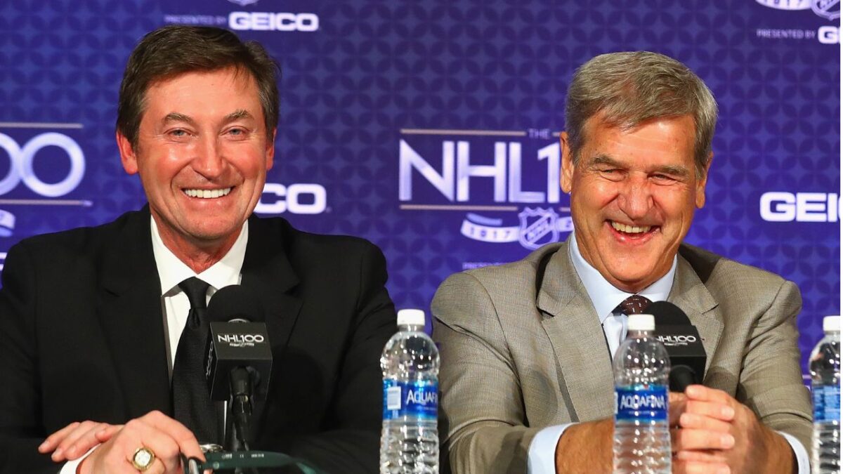 Donald Trump DEFENDS Wayne Gretzky after NHL Hall of Famer receives extreme backlash from Canadians during 4 Nations Face-Off 3 Wayne Gretzky and Bobby Orr