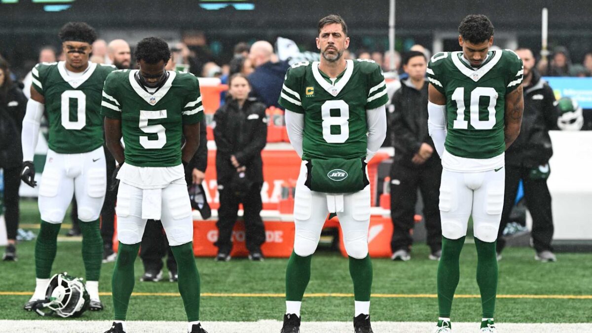 Davante Adams to follow Aaron Rodgers out of Jets as franchise looks to build new culture 3 Allen Lazard could stay with Garrett Wilson even though close friend Aaron Rodgers has left