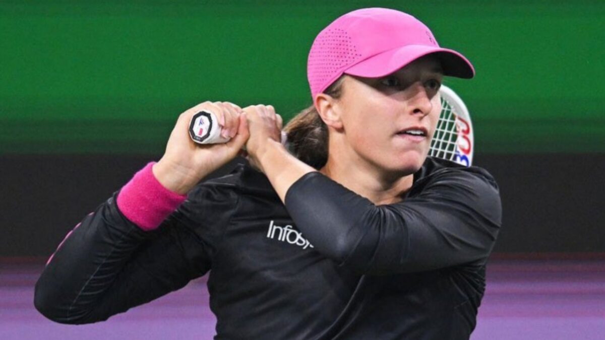 Iga Swiatek slams fans for calling her 'robot' as she breaks silence on viral ball kid incident at Indian Wells 4 Iga Swiatek (3)