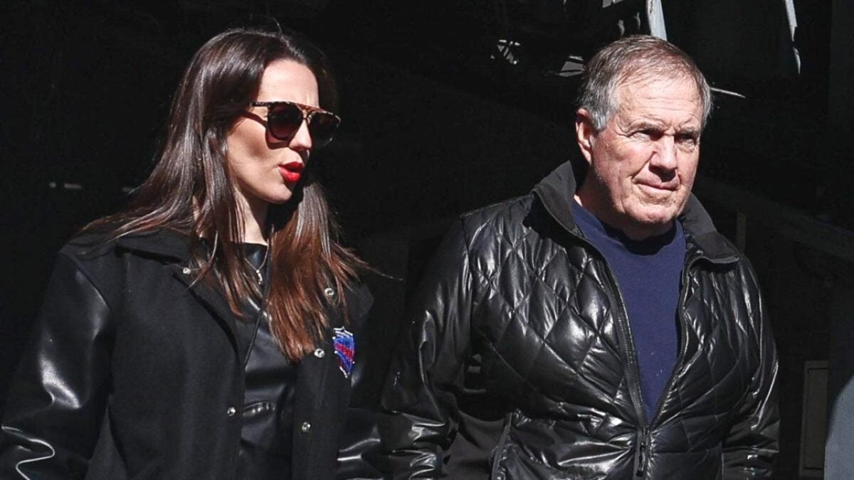 (In pictures) Bill Belichick enjoys Acro Yoga on the beach with 24-year-old girlfriend Jordon Hudson