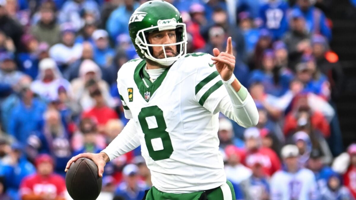 Insider suggests the Steelers might turn to Kirk Cousins if they fail to sign Aaron Rodgers 4 Insider suggests the Steelers might turn to Kirk Cousins if they fail to sign Aaron Rodgers