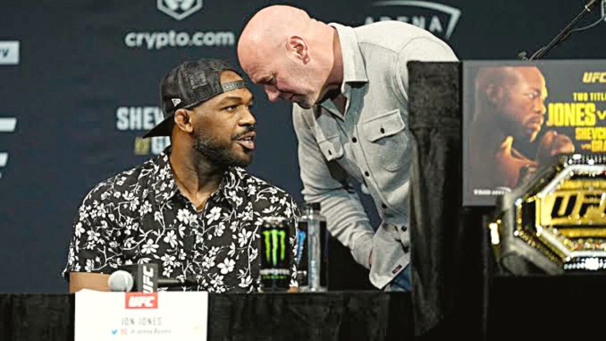 Jon Jones trolls boss Dana White's smile after brutally getting roasted by UFC legend 3 Jon Jones and Dana White's relationship