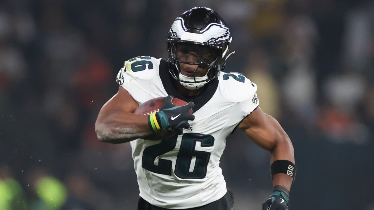 Saquon Barkley Admits He’d Take Bitcoin Paycheck over NFL Salary if He Could Do It All over Again