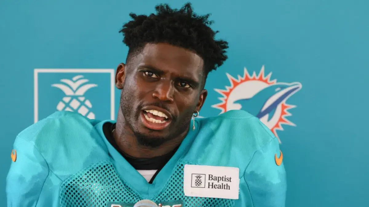 Tua Tagovailoa and Tyreek Hill's Miami Dolphins catch strays from Tennis star Jessica Pegula
