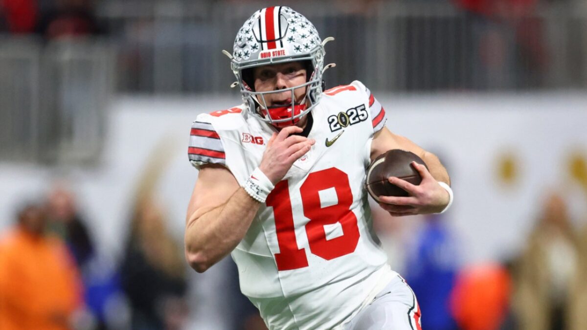Will Howard's abysmal outing at NFL Combine has fans calling him out - "Worst combine performance ever?" 3 Will Howard's abysmal outing at NFL Combine has fans calling him out - "Worst combine performance ever?"
