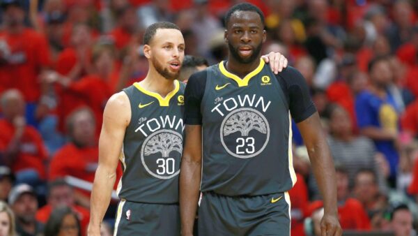 Draymond Green and Stephen Curry